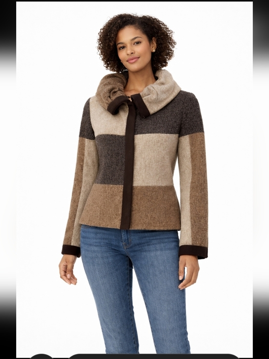 Jackets & Blazers - Worth Stylish Women's‎ Colorblock Jacket